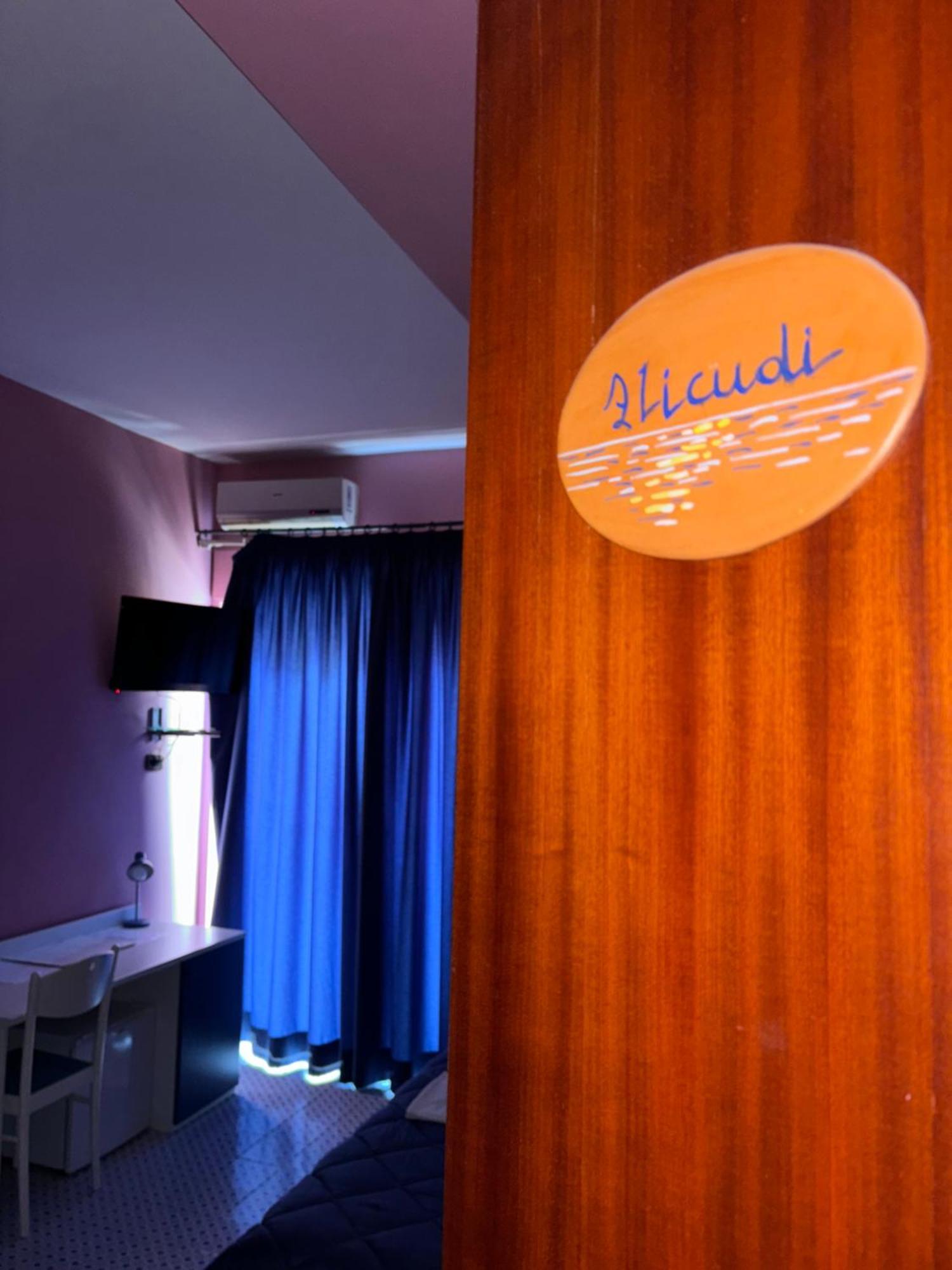 Le Soleil B&B Milazzo Bilik gambar